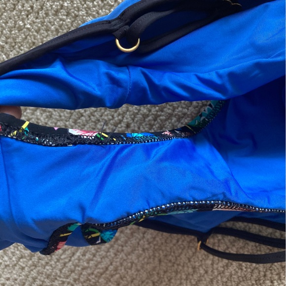 Nanette Lepore Floral One Piece Swimsuit Black Blue Size Small Cheeky LIKE NEW - Picture 10 of 10